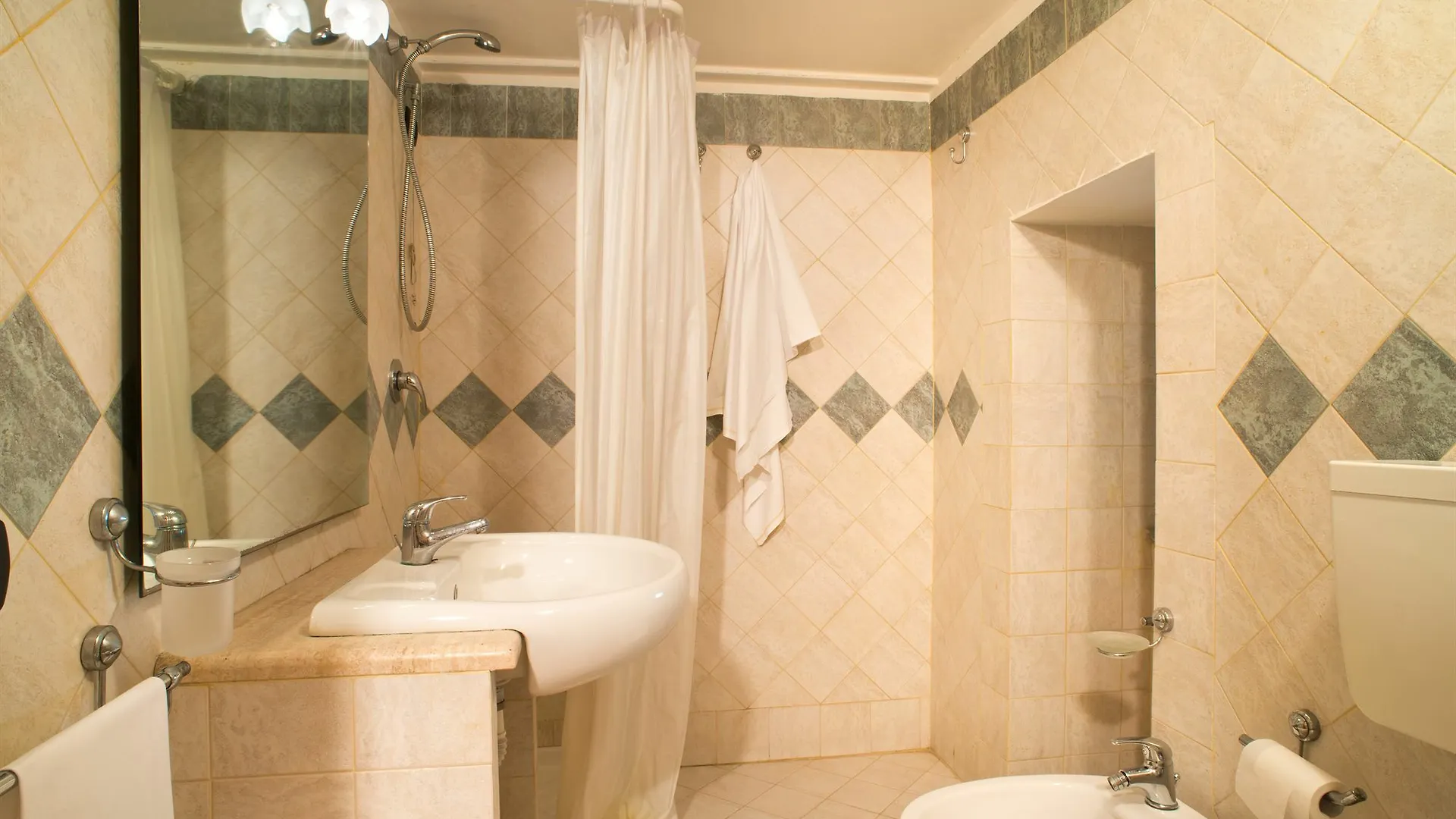 Apartment Case Cosi Chiaia Naples